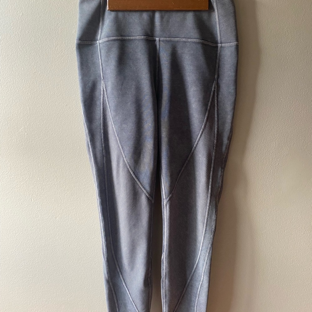 lululemon ribbed detailed leggings